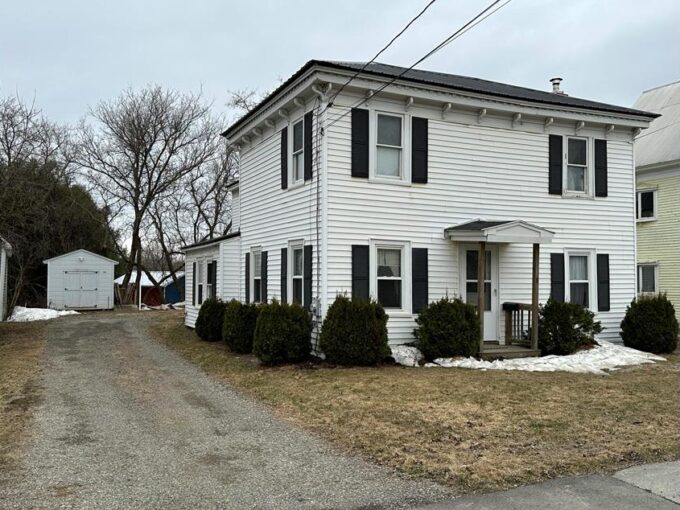 For Sale 8 Smyrna St , Houlton Maine